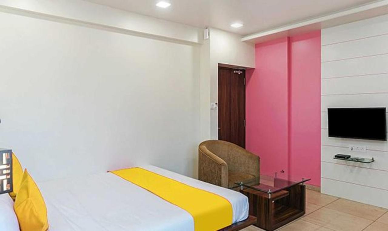 Fabhotel Karishma Palace Supe Екстериор снимка