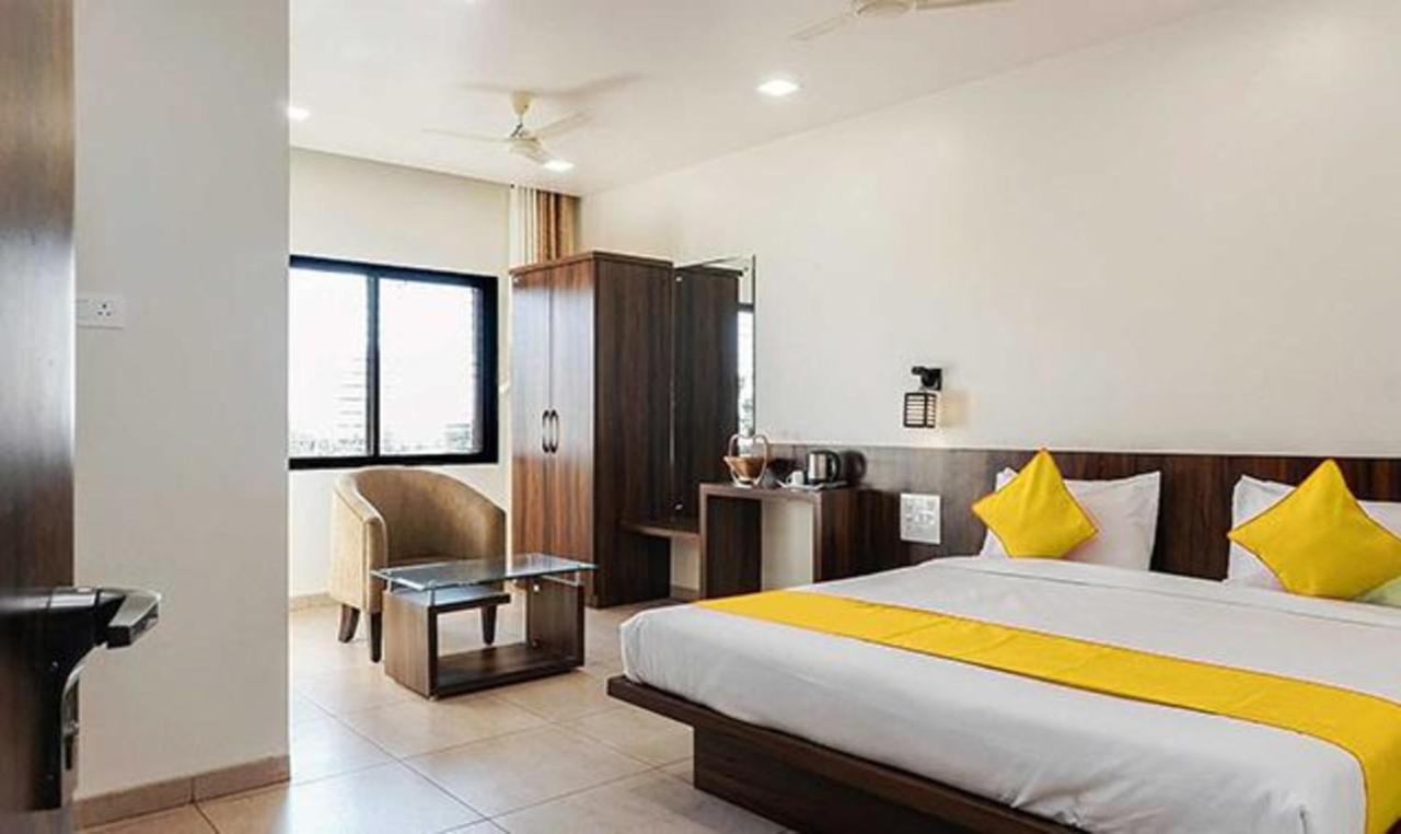 Fabhotel Karishma Palace Supe Екстериор снимка