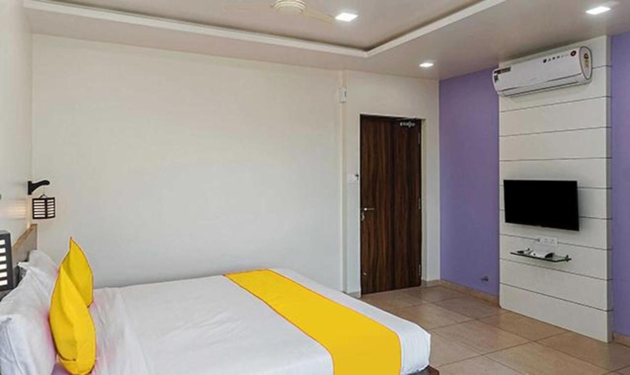 Fabhotel Karishma Palace Supe Екстериор снимка