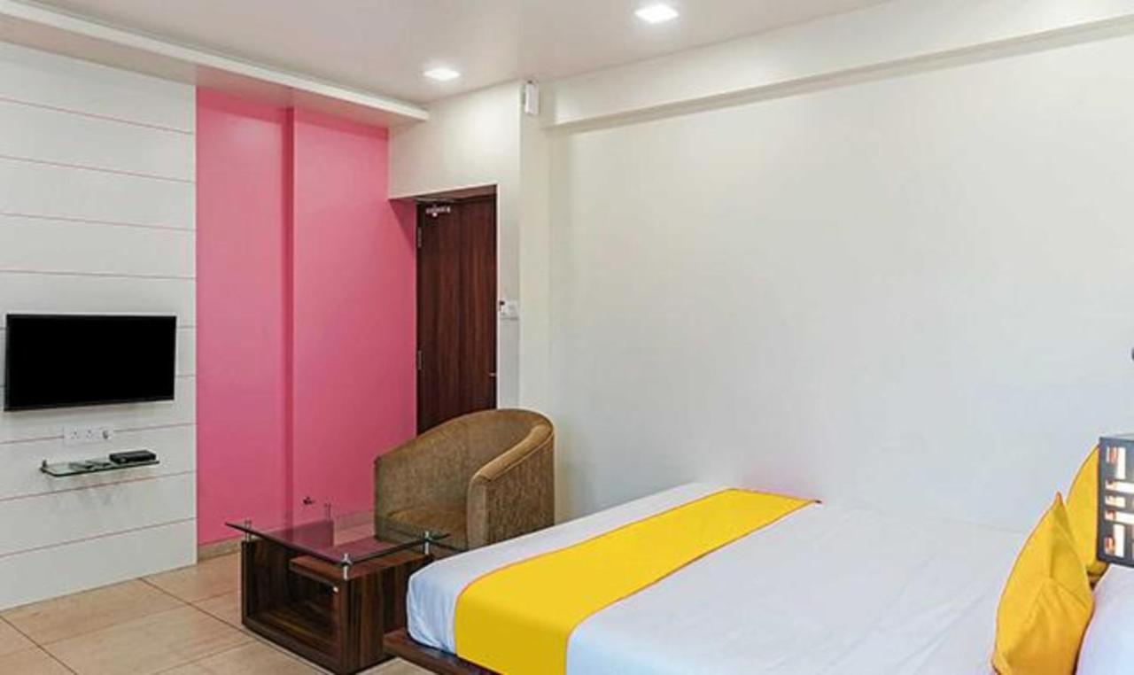 Fabhotel Karishma Palace Supe Екстериор снимка